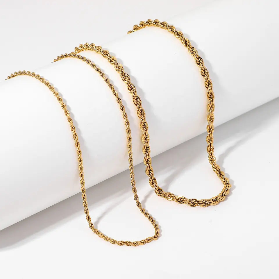 Finley Rope Necklace