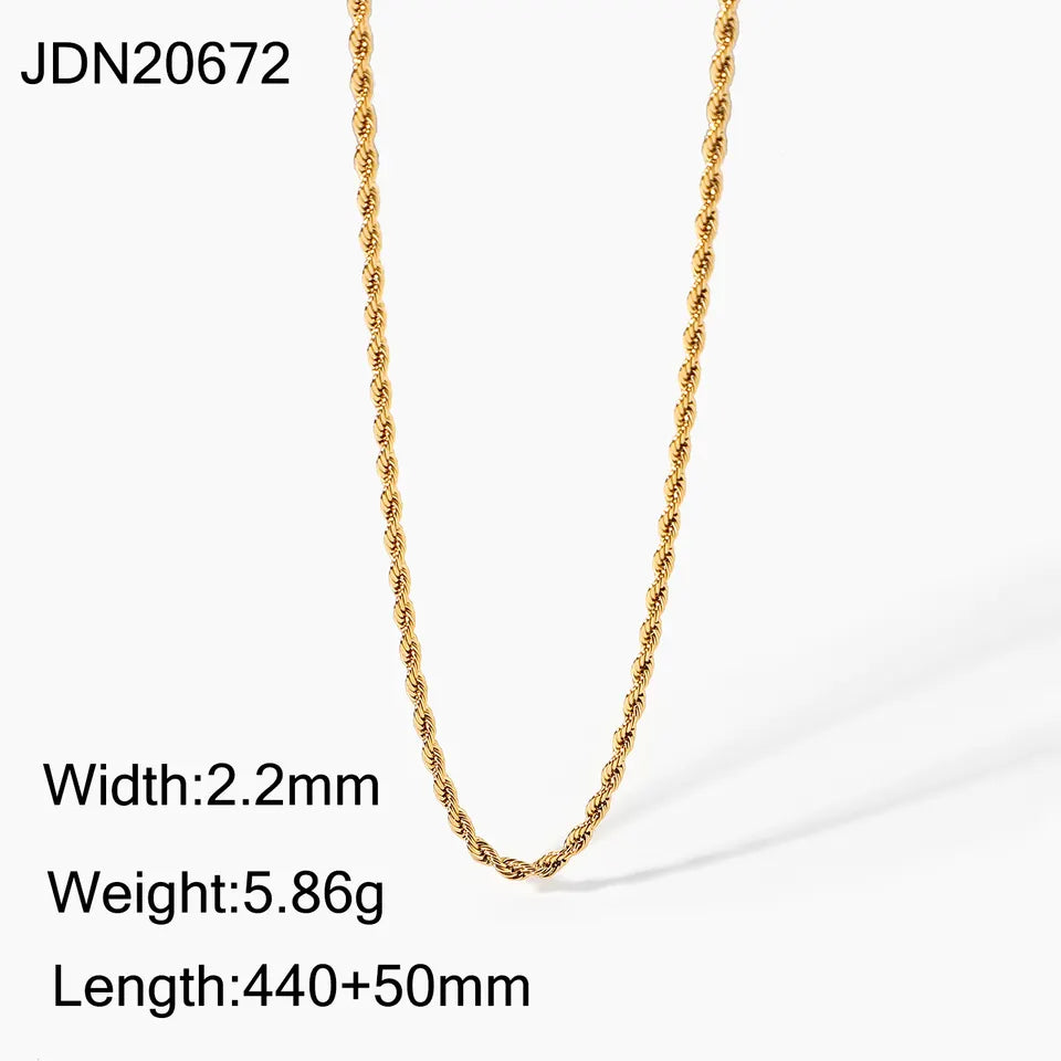 Finley Rope Necklace