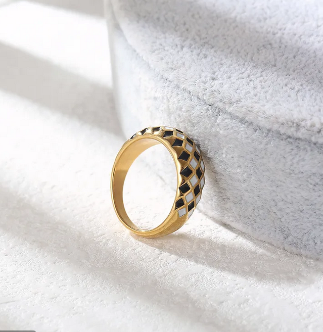 Jaxson Checkered Ring