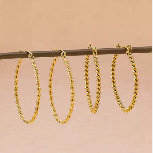 Lily Oval Earrings