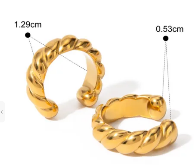 Nia Ear Cuff