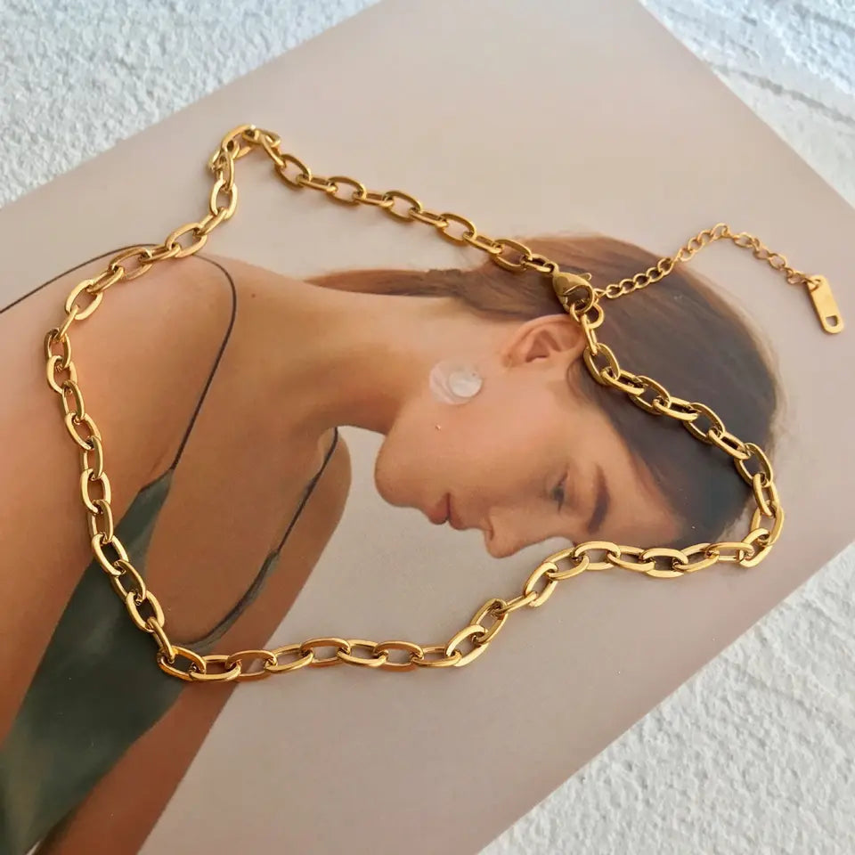 Reese Necklace