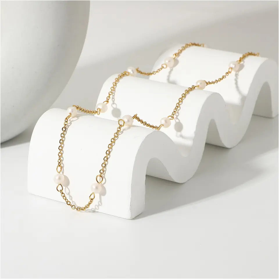 Chloe Pearl Necklace