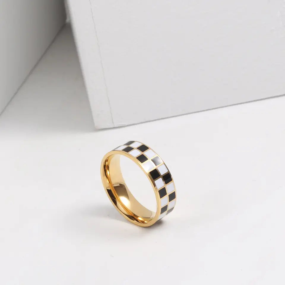 Nikki Checkered Ring