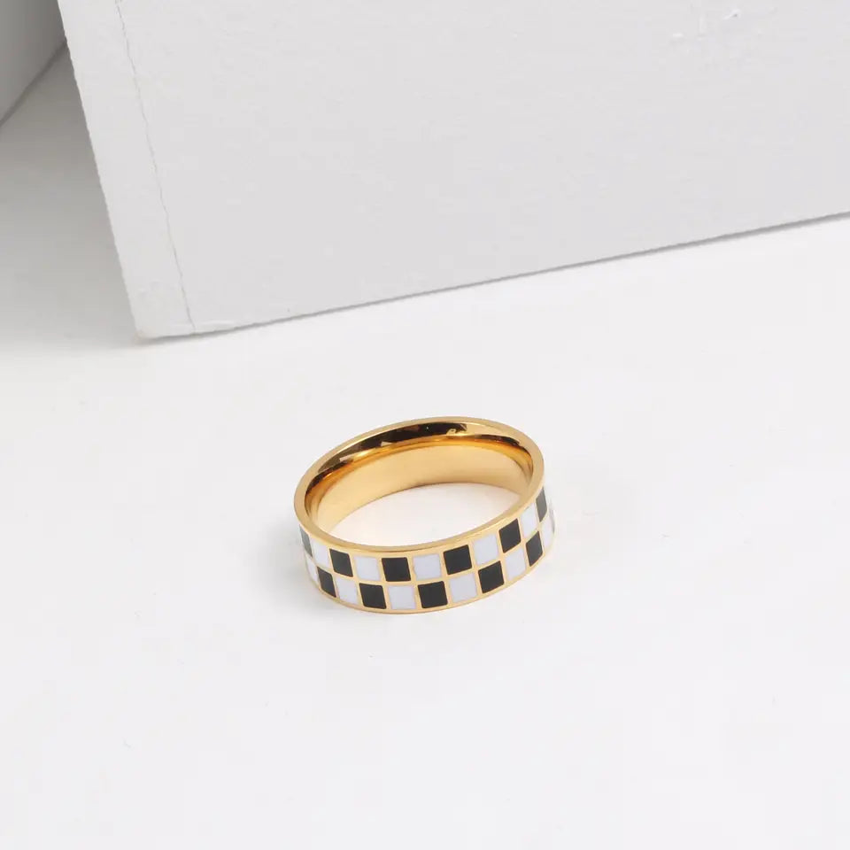 Nikki Checkered Ring