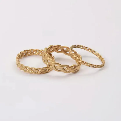 Iris Matte Gold Ring