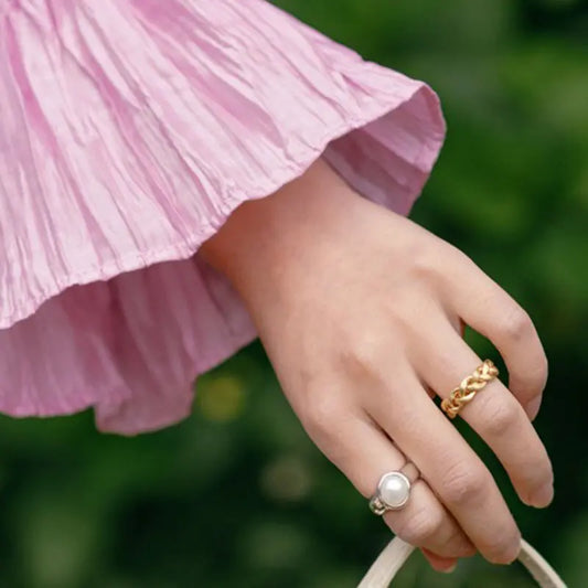 Iris Matte Gold Ring