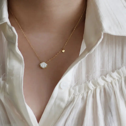 Lyla Shell Necklace