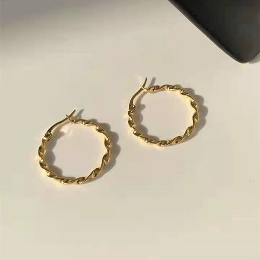 Maddie Twisted Hoops