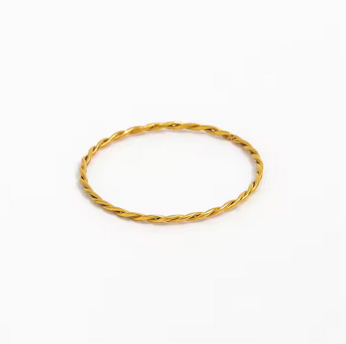 Rhea Thin Rope Ring